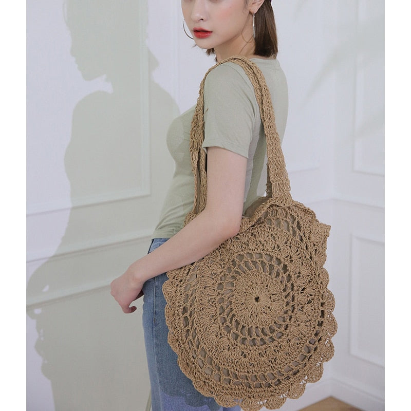 bolsa grande de palha redonda feminina ava na cor marrom claro - Mulher Inova