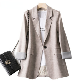 Blazer feminino alongado bege. Blazer feminino. Blazer alfaiataria feminino. Blazer alongado feminino.